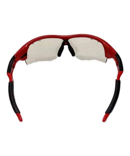 OAKLEY（オークリー）OAKLEY (オークリー) レーダーロックパス レッドｘブラックの古着・服飾アイテム