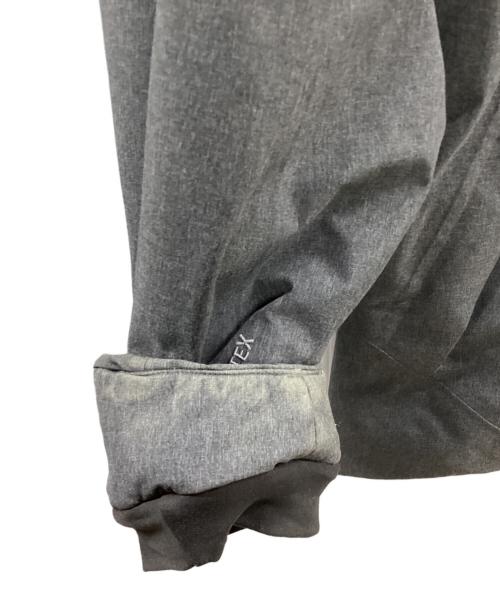 ARC'TERYX（アークテリクス）ARC'TERYX (アークテリクス) RADSTEN INSULATED JACKET グレー サイズ:Mの古着・服飾アイテム