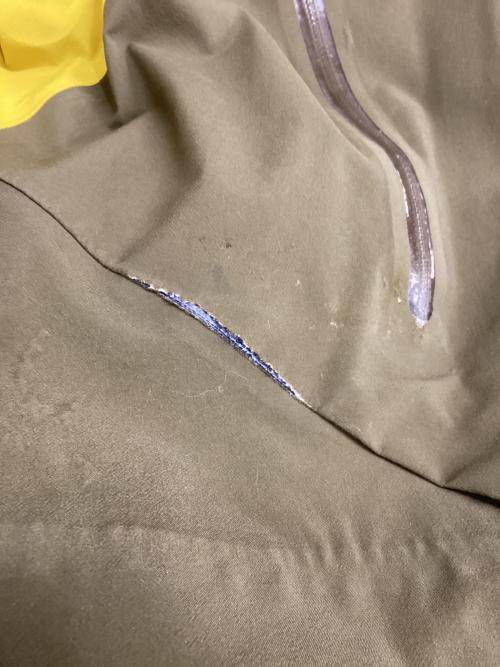 ARC'TERYX（アークテリクス）ARC'TERYX (アークテリクス) RUSH JACKET イエロー サイズ:Mの古着・服飾アイテム