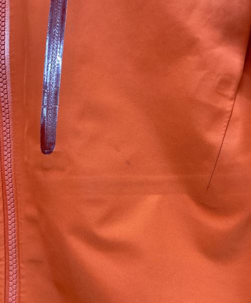 ARC'TERYX（アークテリクス）ARC'TERYX (アークテリクス) Alpha SV Jacket オレンジ サイズ:Mの古着・服飾アイテム