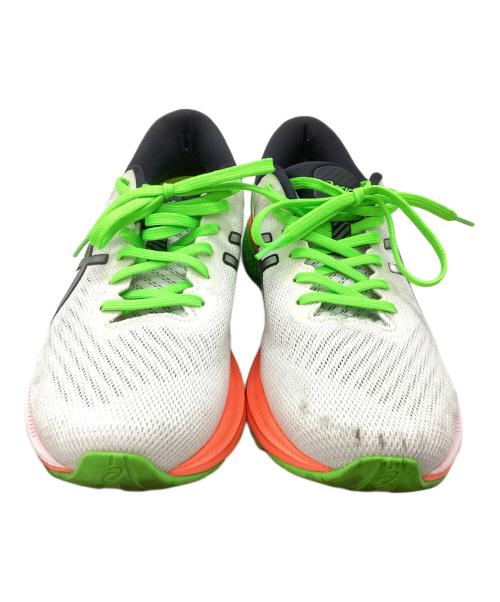 asics（アシックス）asics (アシックス) ランニングシューズ ホワイト×グリーン サイズ:26.0の古着・服飾アイテム