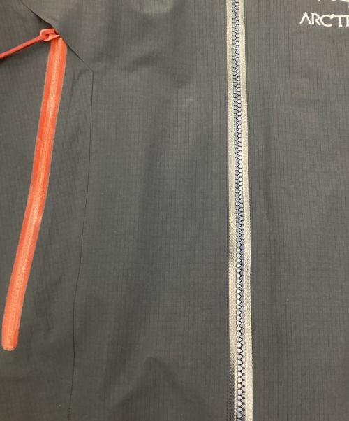 ARC'TERYX（アークテリクス）ARC'TERYX (アークテリクス) ベータ AR ジャケット ネイビー サイズ:Sの古着・服飾アイテム
