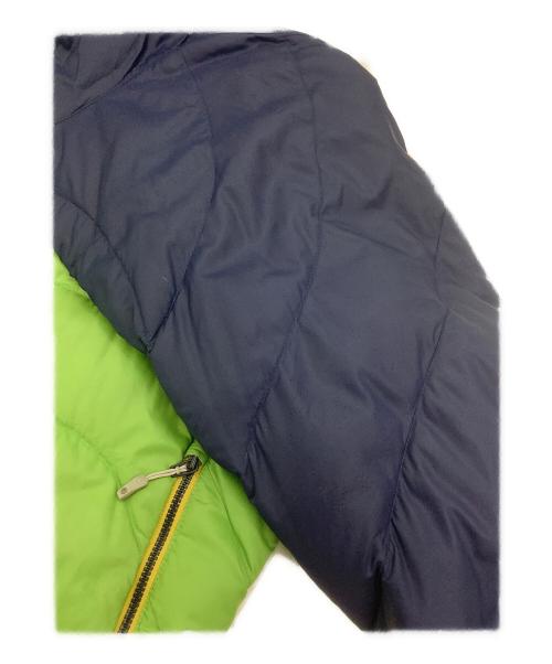 MARMOT（マーモット）MARMOT (マーモット) ライトバンフーダウンジャケット ネイビー×グリーン サイズ:Lの古着・服飾アイテム