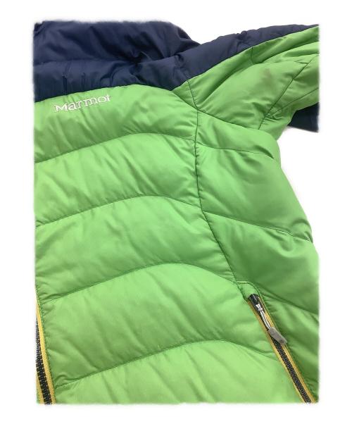 MARMOT（マーモット）MARMOT (マーモット) ライトバンフーダウンジャケット ネイビー×グリーン サイズ:Lの古着・服飾アイテム
