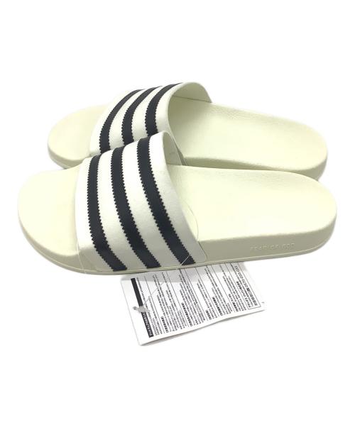 adidas（アディダス）adidas (アディダス) サンダル ホワイト サイズ:26.5cm 未使用品の古着・服飾アイテム