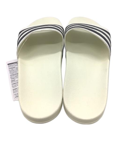 adidas（アディダス）adidas (アディダス) サンダル ホワイト サイズ:26.5cm 未使用品の古着・服飾アイテム