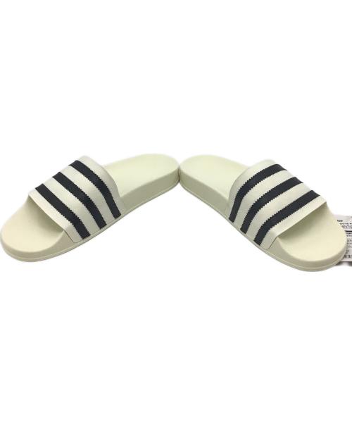 adidas（アディダス）adidas (アディダス) サンダル ホワイト サイズ:26.5cm 未使用品の古着・服飾アイテム
