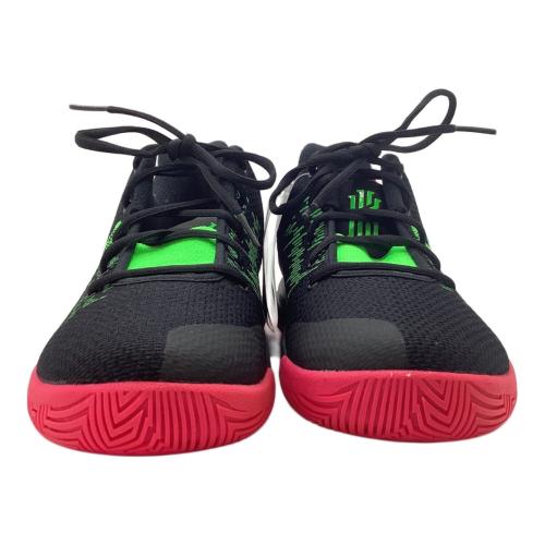 NIKE（ナイキ）NIKE (ナイキ) バッシュ　カイリー フライトラップ 2 EP ピンク×ブラック サイズ:26.5の古着・服飾アイテム