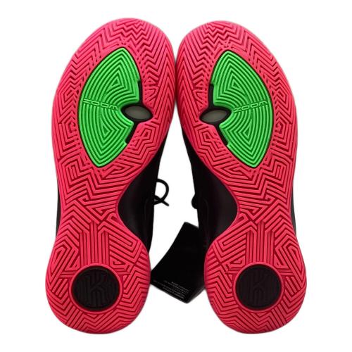 NIKE（ナイキ）NIKE (ナイキ) バッシュ　カイリー フライトラップ 2 EP ピンク×ブラック サイズ:26.5の古着・服飾アイテム