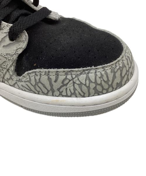 NIKE（ナイキ）NIKE (ナイキ) ハイカットスニーカー/Air Jordan 1 Mid Elephant Toe/エアジョーダン1 ミッド  エレファント トゥ/サファリ ブラック×グレー サイズ:27の古着・服飾アイテム