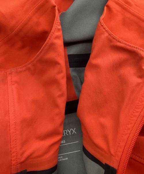 ARC'TERYX（アークテリクス）ARC'TERYX (アークテリクス) トリノSLフーディ オレンジ サイズ:Sの古着・服飾アイテム