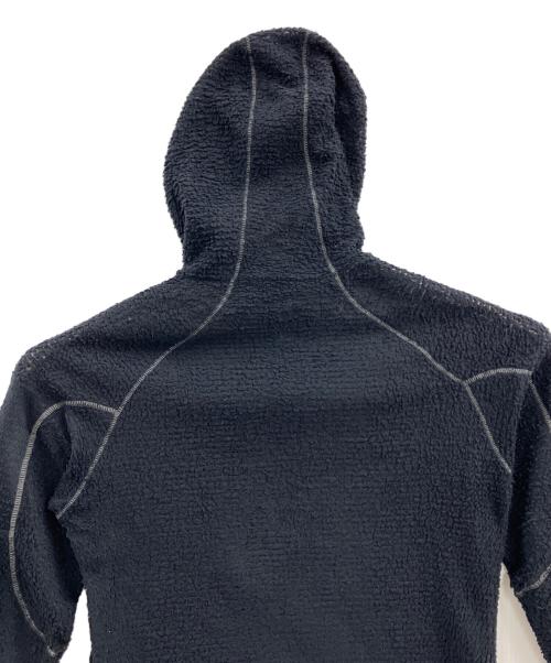 OMM（オリジナルマウンテンマラソン）OMM (オリジナルマウンテンマラソン) トレッキングウェア(フリース)/Core Hoodie ブラック サイズ:Sの古着・服飾アイテム