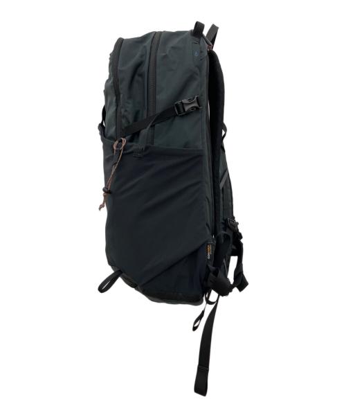 MOUNTAIN HARD WEAR（マウンテンハードウェア）MOUNTAIN HARD WEAR (マウンテンハードウェア) バックパック/リュック/フィールドデイ28 ブラックの古着・服飾アイテム