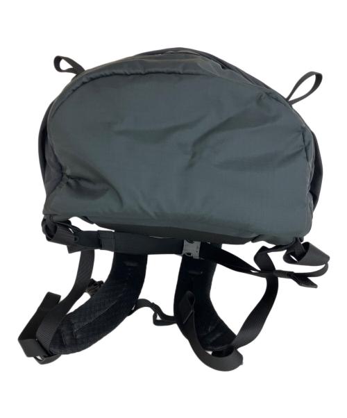 MOUNTAIN HARD WEAR（マウンテンハードウェア）MOUNTAIN HARD WEAR (マウンテンハードウェア) バックパック/リュック/フィールドデイ28 ブラックの古着・服飾アイテム