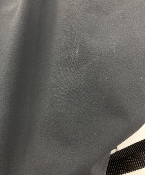 MOUNTAIN HARD WEAR（マウンテンハードウェア）MOUNTAIN HARD WEAR (マウンテンハードウェア) バックパック/リュック/フィールドデイ28 ブラックの古着・服飾アイテム