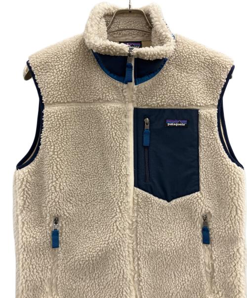 Patagonia（パタゴニア）Patagonia (パタゴニア) アウトドアウェア(ジャケット)/Classic Retro-X Vest/クラシックレトロX ベスト アイボリー サイズ:Mの古着・服飾アイテム