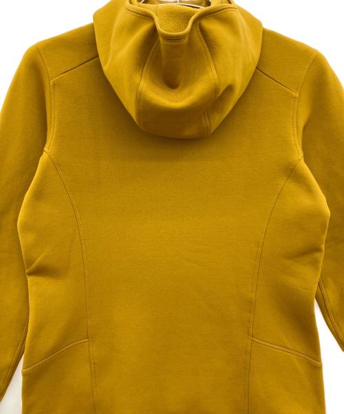 ARC'TERYX（アークテリクス）ARC'TERYX (アークテリクス) トレッキングウェア(ジャケット)/Kyanite Hoody/カイヤナイト　フーディー ベージュ サイズ:Mの古着・服飾アイテム