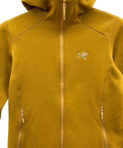 ARC'TERYX（アークテリクス）ARC'TERYX (アークテリクス) トレッキングウェア(ジャケット)/Kyanite Hoody/カイヤナイト　フーディー ベージュ サイズ:Mの古着・服飾アイテム