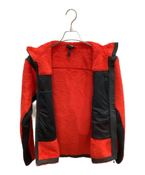 THE NORTH FACE（ザ ノース フェイス）THE NORTH FACE (ザ ノース フェイス) アウトドアウェア(ジャケット) レッドxブラック サイズ:Mの古着・服飾アイテム