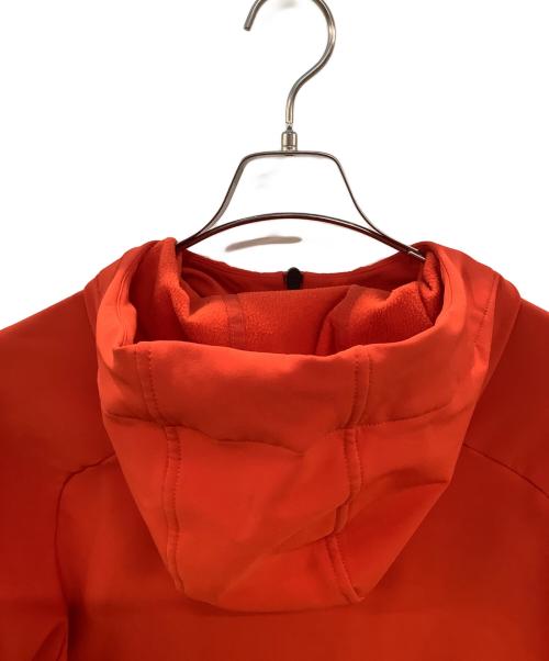 THE NORTH FACE（ザ ノース フェイス）THE NORTH FACE (ザ ノース フェイス) アウトドアウェア(ジャケット) レッド サイズ:Lの古着・服飾アイテム