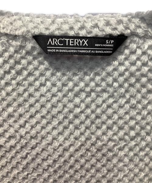 ARC'TERYX（アークテリクス）ARC'TERYX (アークテリクス) トレッキングウェア(ジャケット) グレー サイズ:Sの古着・服飾アイテム