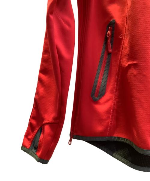 MAMMUT（マムート）MAMMUT (マムート) トレッキングウェア(ソフトシェル) レッド サイズ:Mの古着・服飾アイテム