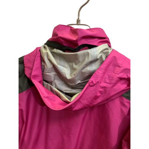 MAMMUT（マムート）MAMMUT (マムート) クライメイトレインスーツ トレッキングウェア(レインウェア) 1010-12740 上下セット レディース SIZE S ショッキングピンク ショッキングピンク サイズ:sの古着・服飾アイテム