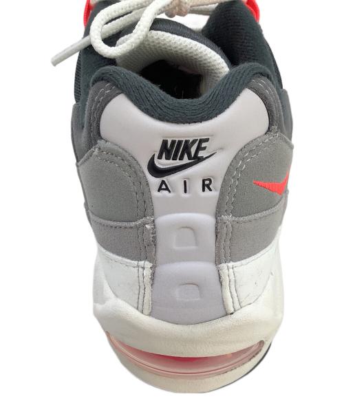 NIKE（ナイキ）NIKE (ナイキ) スニーカー グレー サイズ:27.5cmの古着・服飾アイテム