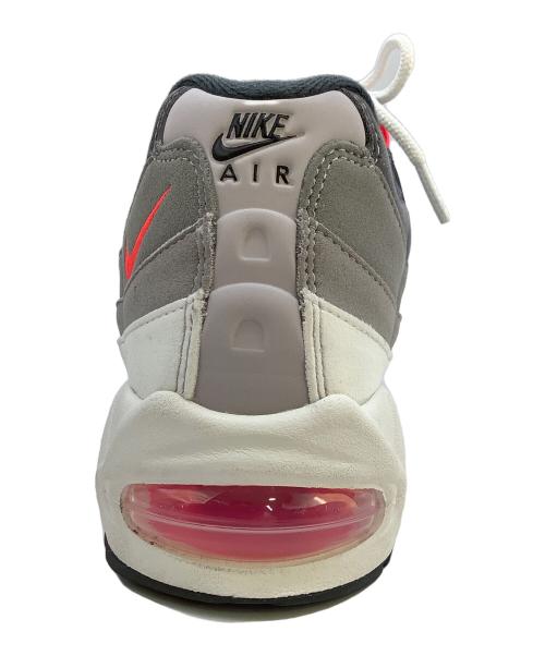 NIKE（ナイキ）NIKE (ナイキ) スニーカー グレー サイズ:27.5cmの古着・服飾アイテム