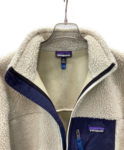 Patagonia（パタゴニア）Patagonia (パタゴニア) クラシック レトロX ジャケット ベージュ×ネイビー サイズ:XSの古着・服飾アイテム