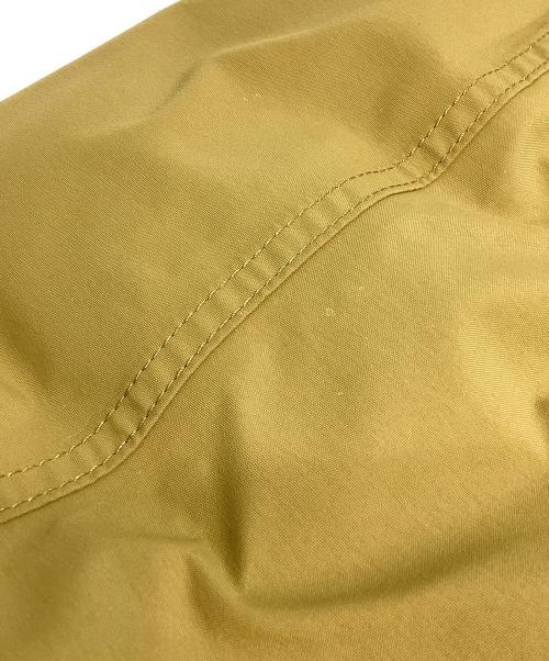 THE NORTH FACE（ザ ノース フェイス）THE NORTH FACE (ザ ノース フェイス) マウンテンダウンジャケット ベージュ×ブラック サイズ:Mの古着・服飾アイテム