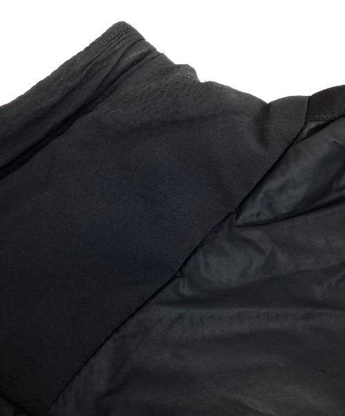 ARC'TERYX（アークテリクス）ARC'TERYX (アークテリクス) アトムARフーディ ブラック サイズ:Sの古着・服飾アイテム