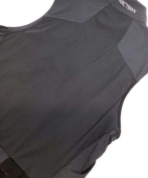 ARC'TERYX（アークテリクス）ARC'TERYX (アークテリクス) ノーバン インサレーテッド ベスト ネイビー サイズ:Sの古着・服飾アイテム