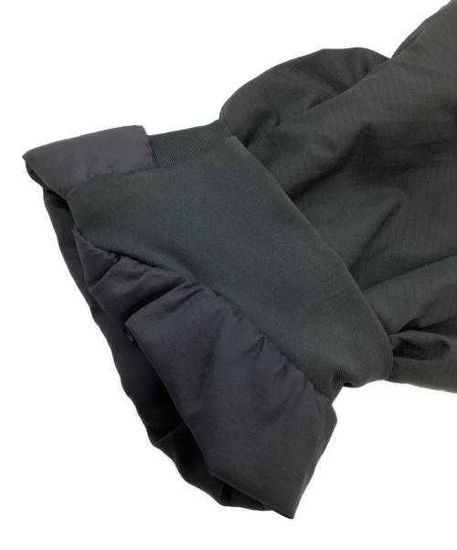 ARC'TERYX（アークテリクス）ARC'TERYX (アークテリクス) アウトドアウェア(ジャケット) グレー サイズ:Mの古着・服飾アイテム