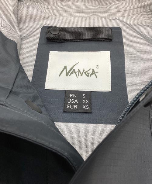 NANGA（ナンガ）NANGA (ナンガ) オーロラ3レイヤーフィールドシェルパーカー ネイビー サイズ:Sの古着・服飾アイテム
