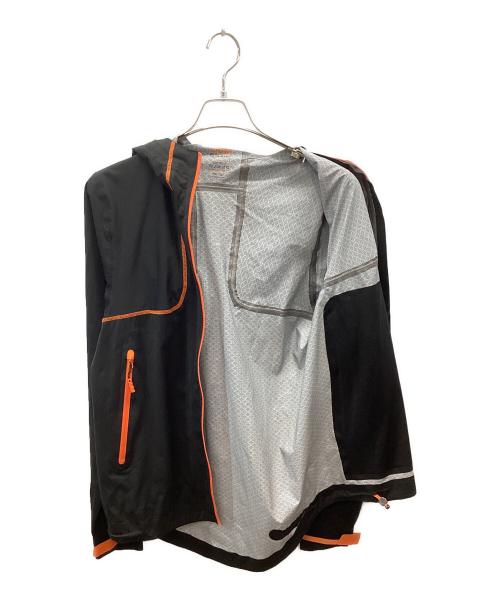 OMM（オリジナルマウンテンマラソン）OMM (オリジナルマウンテンマラソン) KAMLEIKA JACKET ブラック サイズ:Sの古着・服飾アイテム