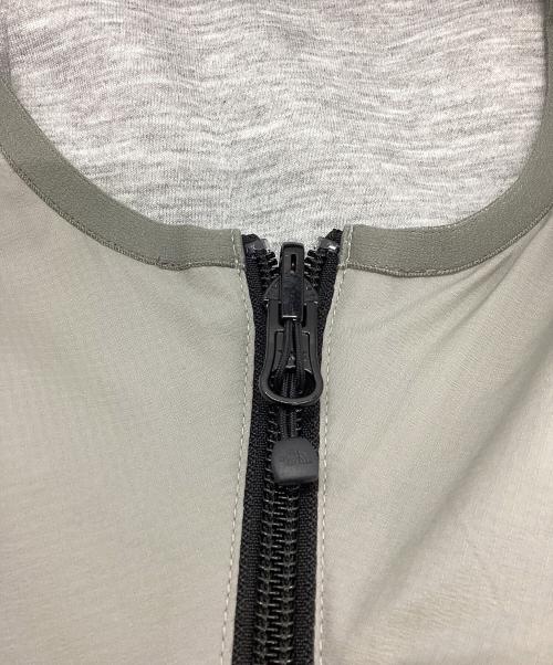 THE NORTH FACE（ザ ノース フェイス）THE NORTH FACE (ザ ノース フェイス) リバーシブルテックエアーフーディ グレー サイズ:Lの古着・服飾アイテム