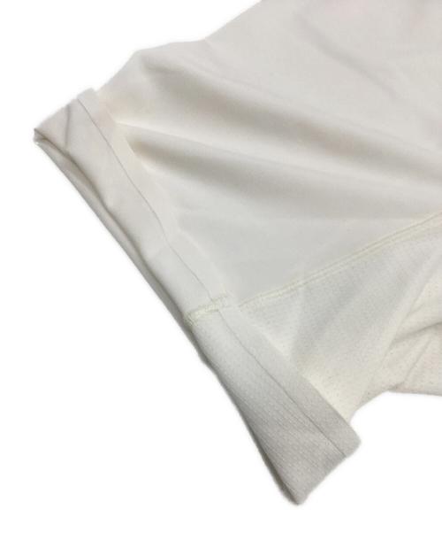 ARC'TERYX（アークテリクス）ARC'TERYX (アークテリクス) ノーバン ダウンワード ロゴ ショートスリーブ ホワイト サイズ:Sの古着・服飾アイテム