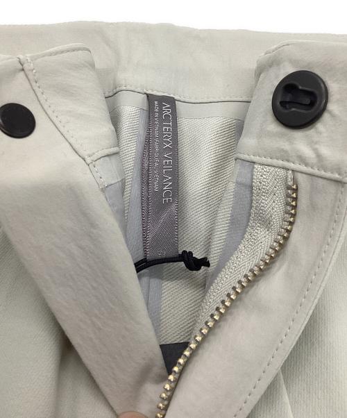 ARC'TERYX VEILANCE（アークテリクス ヴェイランス）ARC'TERYX VEILANCE (アークテリクス ヴェイランス) ダイオード MX パンツ ベージュ サイズ:M 未使用品の古着・服飾アイテム