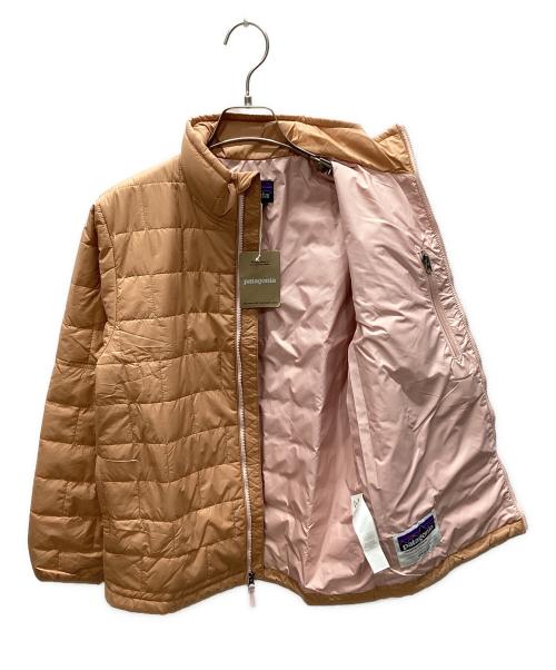 Patagonia（パタゴニア）Patagonia (パタゴニア) キッズ・ナノ・パフ・ブリック・キルト・ジャケット ベージュ サイズ:XL 14 未使用品の古着・服飾アイテム