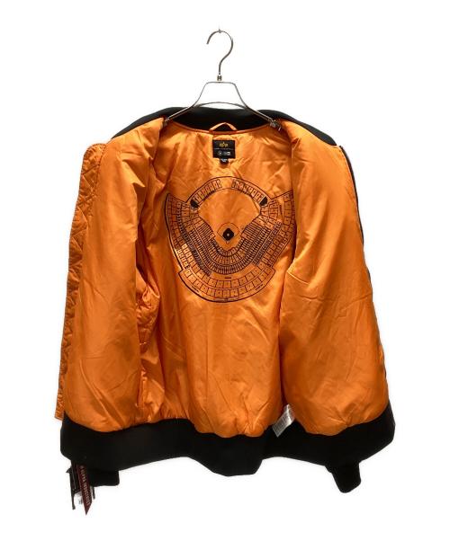 ALPHA INDUSTRUES（アルファインダストリーズ）ALPHA INDUSTRUES (アルファインダストリーズ) ロサンゼルス・ドジャース (ロサンゼルス・ドジャース) New Era (ニューエラ) MA-1 Alpha ロサンゼルス・ドジャース ブラックカモ サイズ:XXL 未使用品の古着・服飾アイテム