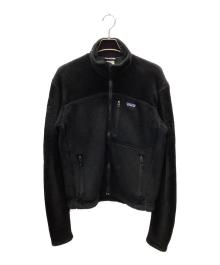 Patagonia（パタゴニア）の古着「R4フリースジャケット」｜ブラック