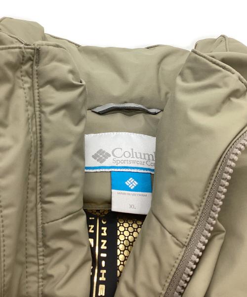 Columbia（コロンビア）Columbia (コロンビア) コーブトゥーストリームダウンジャケット ベージュ サイズ:XLの古着・服飾アイテム