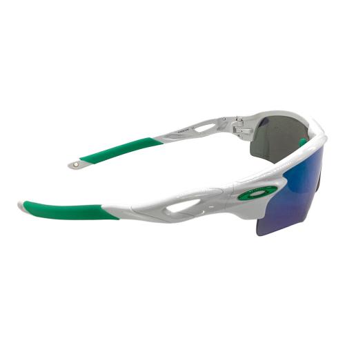 OAKLEY（オークリー）OAKLEY (オークリー) レーダーロックパス ホワイト×グリーンの古着・服飾アイテム