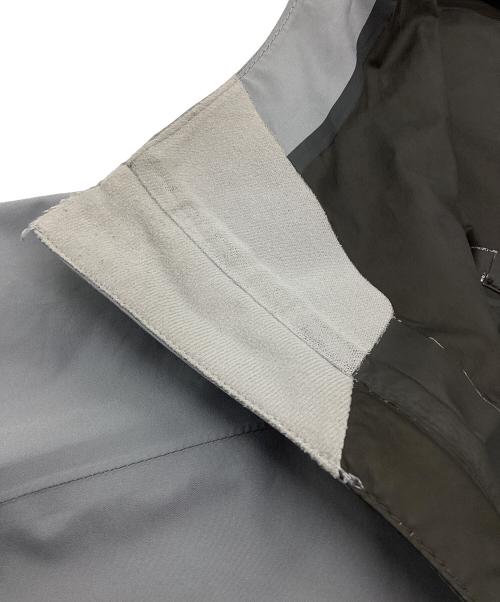 Peak Performance（ピーク・パフォーマンス）Peak Performance (ピーク・パフォーマンス) Hydro Jacket グレー サイズ:Mの古着・服飾アイテム