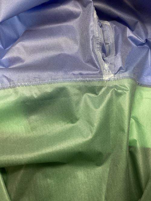 THE NORTH FACE（ザ ノース フェイス）THE NORTH FACE (ザ ノース フェイス) ストライクジャケット ブルー×グリーン サイズ:XL 未使用品の古着・服飾アイテム