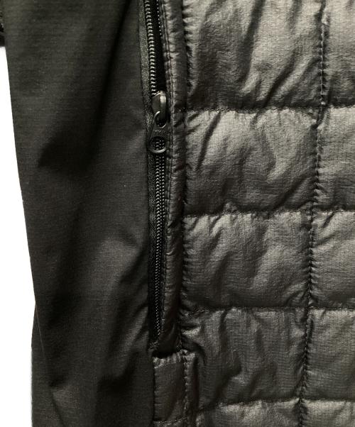 THE NORTH FACE（ザ ノース フェイス）THE NORTH FACE (ザ ノース フェイス) レッドポイントベリーライトジャケット ブラック サイズ:Sの古着・服飾アイテム