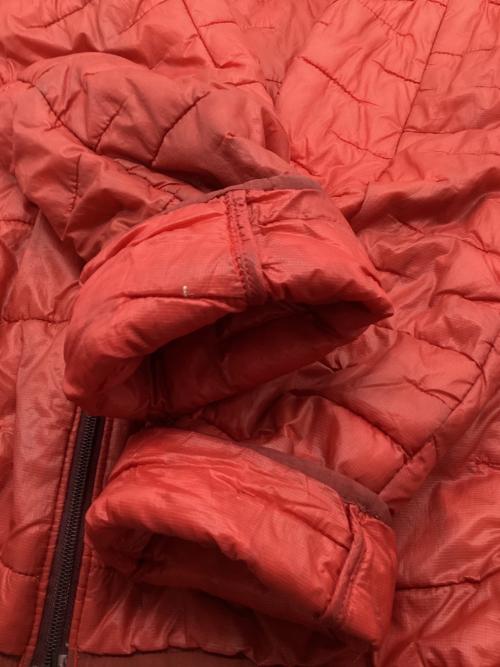 Patagonia（パタゴニア）Patagonia (パタゴニア) マイクロ・パフ・フーディー レッド サイズ:Mの古着・服飾アイテム