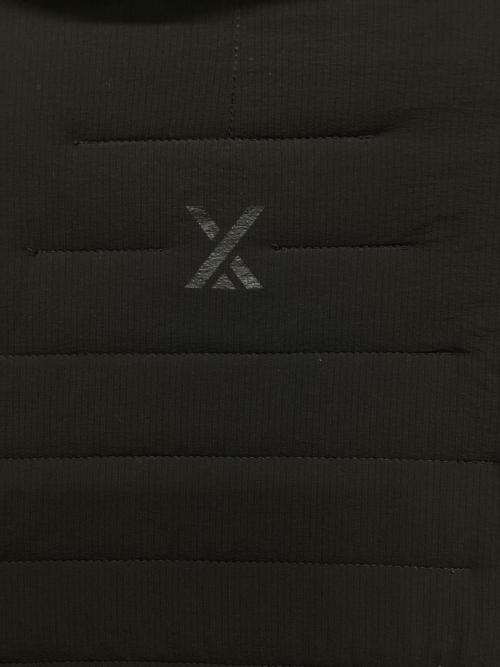 Berghaus（バーグハウス）Berghaus (バーグハウス) アオナックAXダウンジャケット ブラック×レッド サイズ:SIZE Mの古着・服飾アイテム