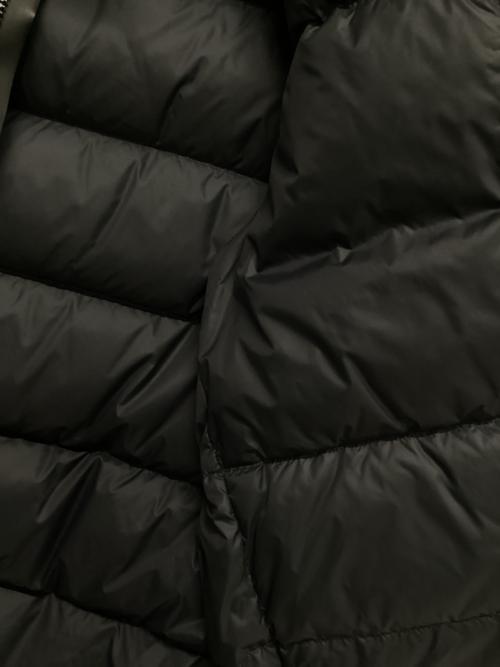 FEATHERED FRIENDS（フェザードフレンズ）FEATHERED FRIENDS (フェザードフレンズ) ダウンベスト ブラック サイズ:Ｓの古着・服飾アイテム